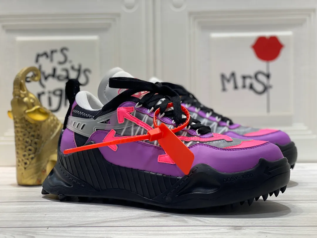 Men's Men's Shoes💰480🌼【New Style】High-end Boutique-🤷‍♂🤷‍♂OFF-WHITE x Air Jordan 】1 The joint shoe has been highly concerned by everyone since its design. The new shoe is shown in the popular Chicago bull white and yellow LOGO color scheme. The shoe body is made of cowhide, cow suede, and other materials. In addition to the X hidden on the inside of the leather, the oversized Swoosh, OFF-WHITE for Nike, Air Jordan 1 birth information and AIR are displayed on both sides of the shoe. The iconic details of OFF-WHITE can be seen on the sole and insole. You can choose a pair if you like the style. Code: 39-44 (45 can be customized